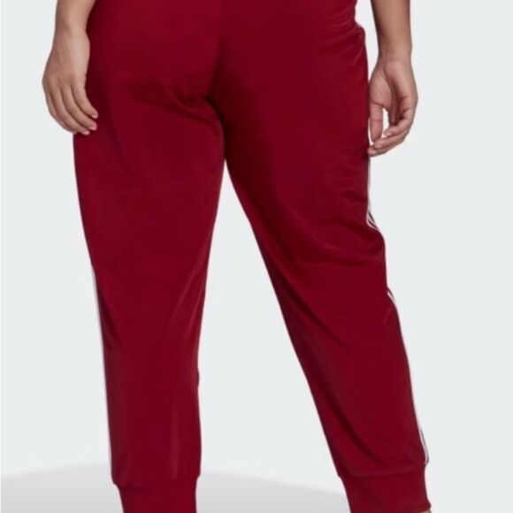 Adidas Burgundy Fabric Label - Picture 2 of 9